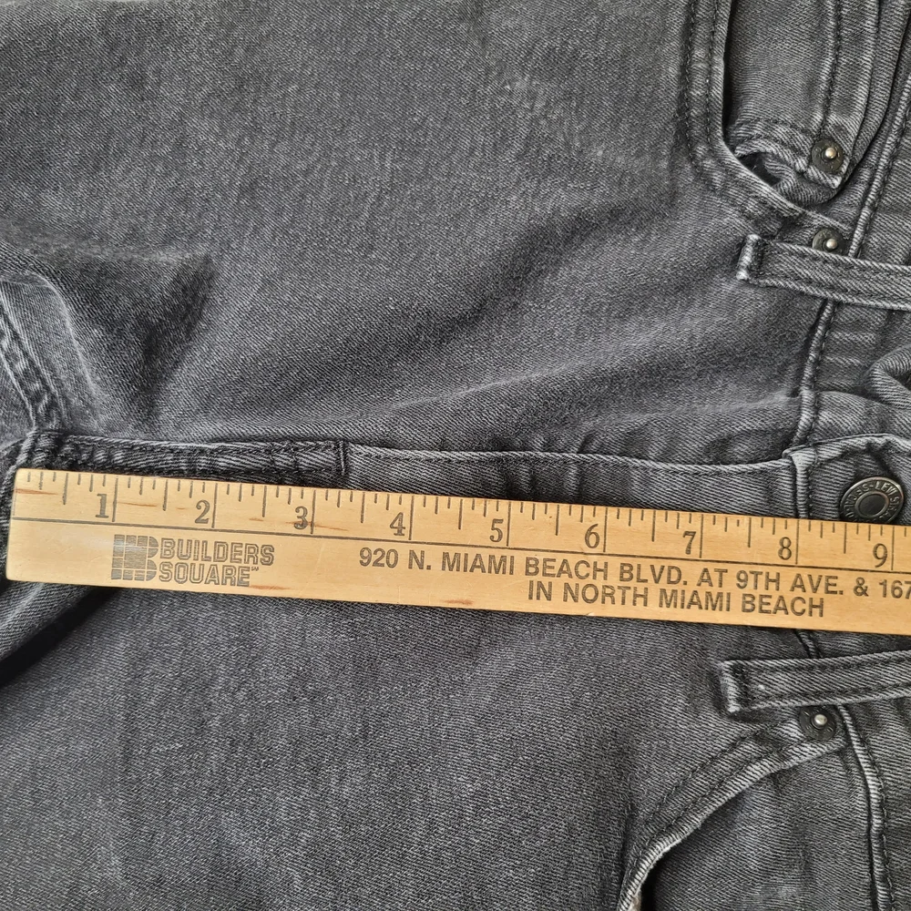 Levi's 511 Men's Size‎ 32 Charcoal Denim Shorts Spellout Pocket 9